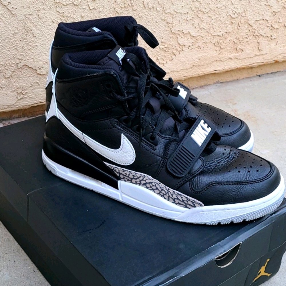 Jordan Legacy 312